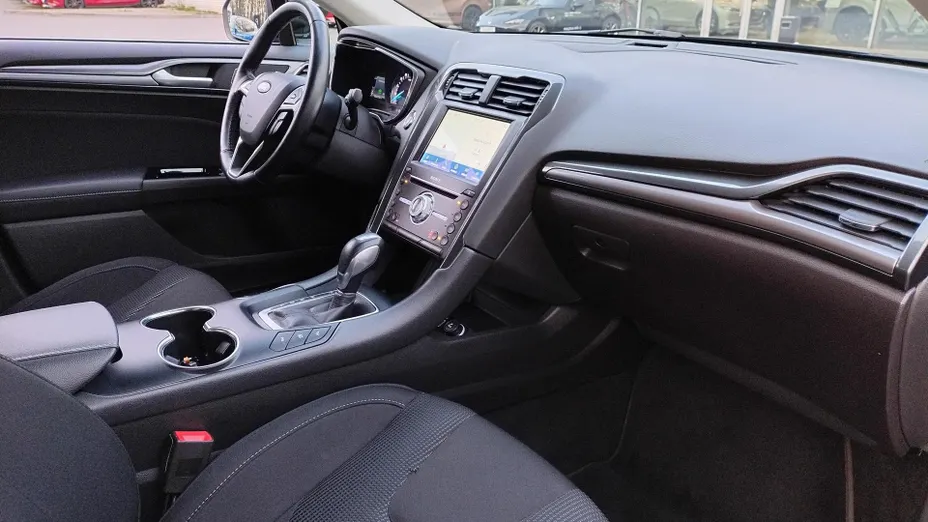 FORD Mondeo Mondeo 2.0 Hybrid Titanium