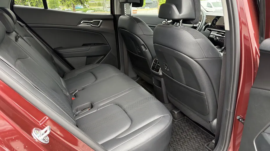 KIA Sportage Sportage 1.6 T-GDI HEV Business Line 2WD aut