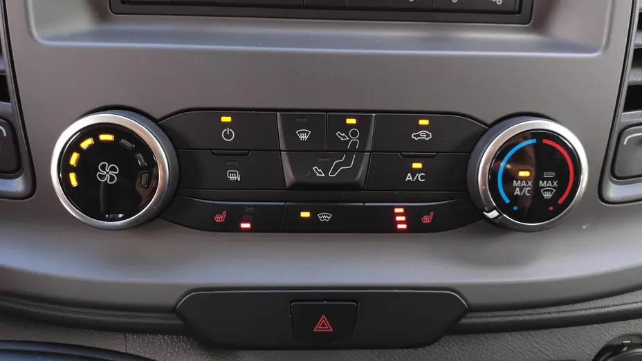 FORD Transit Custom Transit Custom 300 L2H1 Trend