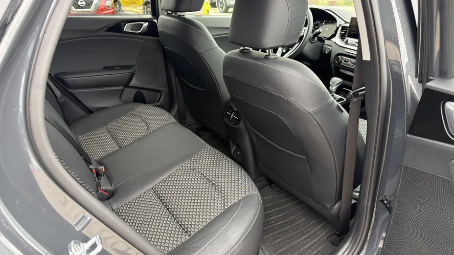 KIA XCeed XCeed 1.6 T-GDI Business Line DCT