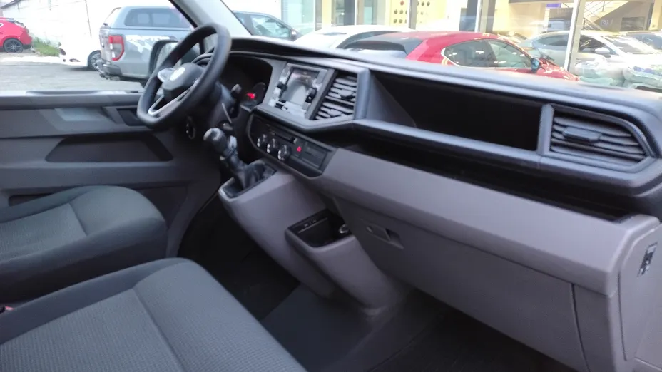 VOLKSWAGEN Transporter Transporter T6.1 TDI L2H1