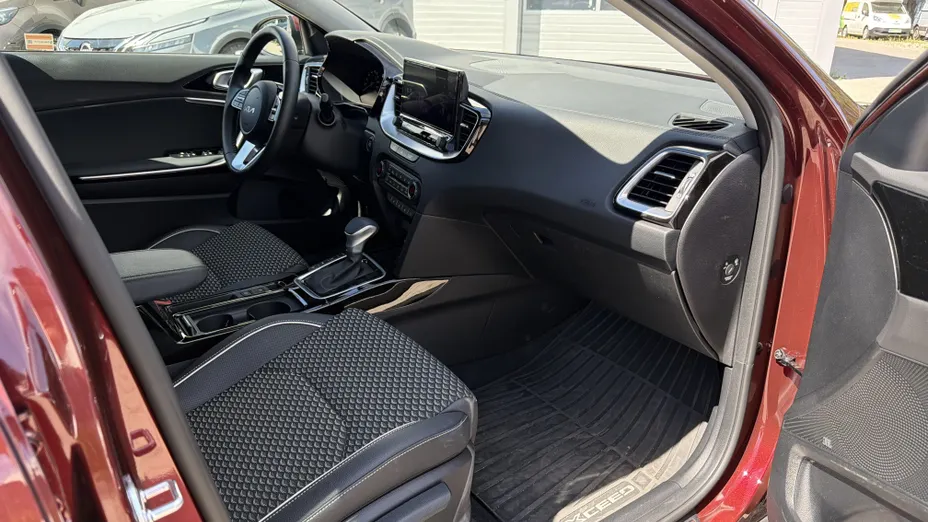 KIA XCeed XCeed 1.6 T-GDI Business Line DCT