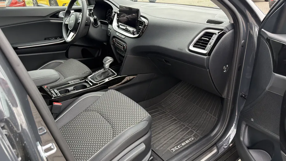 KIA XCeed XCeed 1.6 T-GDI Business Line DCT