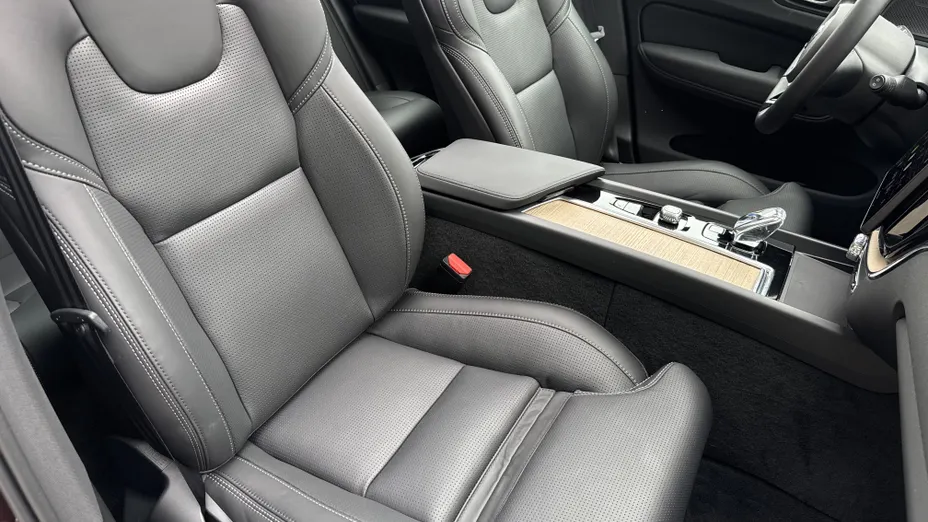 VOLVO XC60 XC60 B5 B AWD Ultra Bright aut