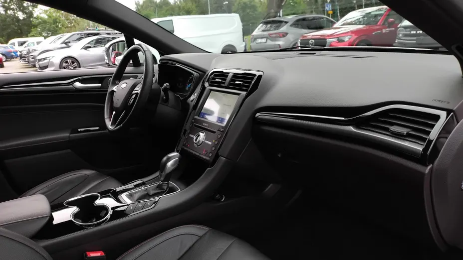 FORD Mondeo Mondeo 2.0 Hybrid ST-Line X