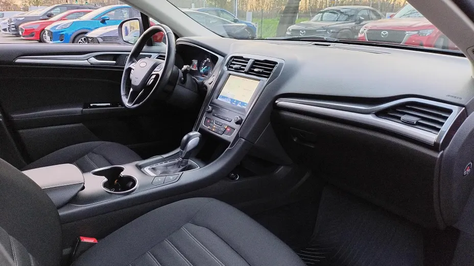 FORD Mondeo Mondeo 2.0 Hybrid Trend