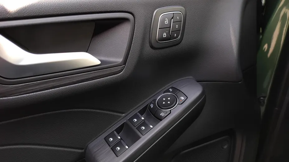 FORD Kuga Kuga 2.5P PHEV FWD Active X eCVT