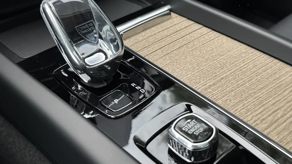 VOLVO XC60 XC60 B5 B AWD Ultra Bright aut