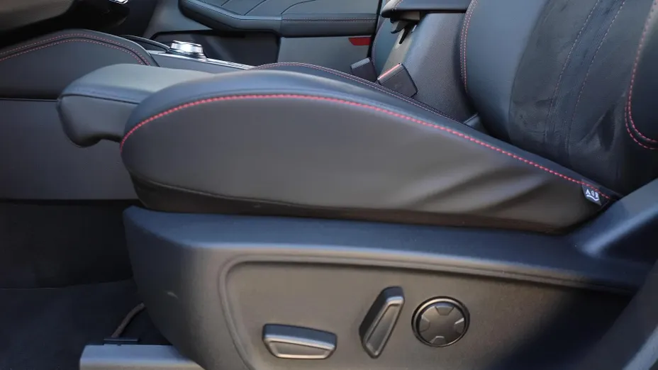 FORD Kuga Kuga 2.5P PHEV FWD ST-Line X eCVT