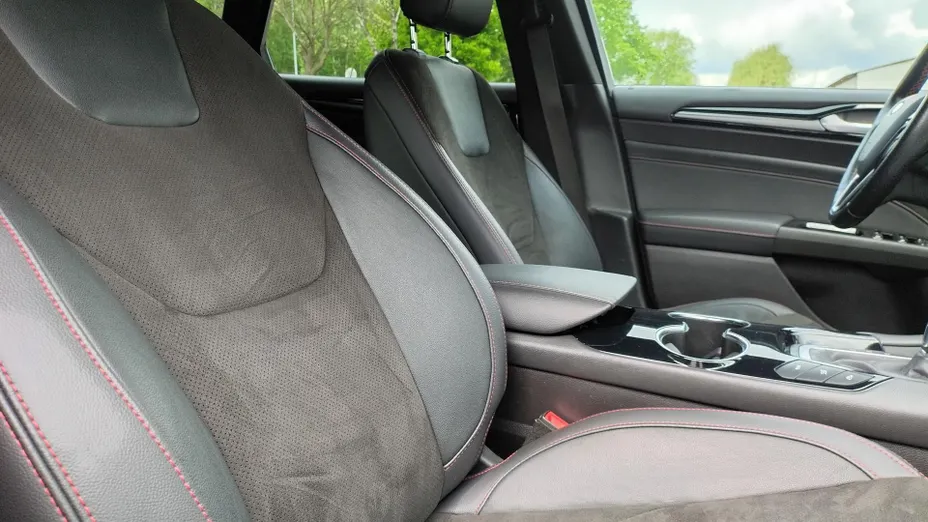 FORD Mondeo Mondeo 2.0 Hybrid ST-Line X