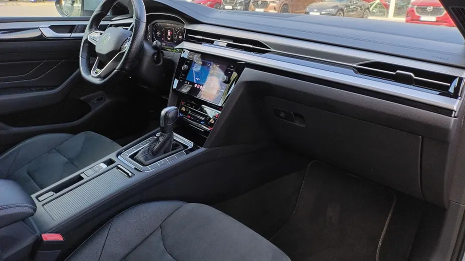 VOLKSWAGEN Arteon Arteon 2.0 TSI R-Line DSG