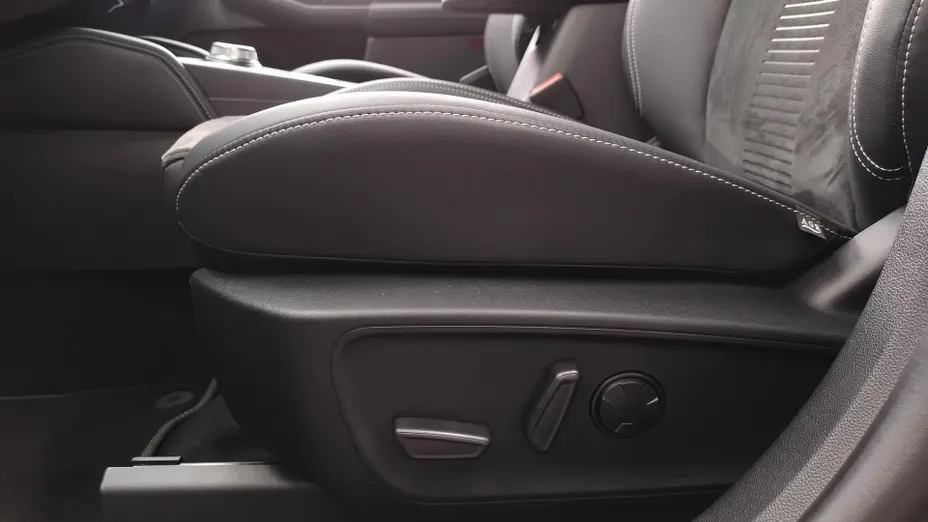 FORD Kuga Kuga 2.5P PHEV FWD Active X eCVT