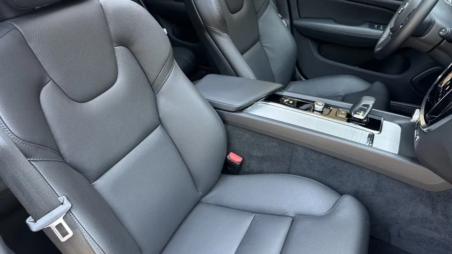 VOLVO V60 V60 B4 B Plus Dark aut