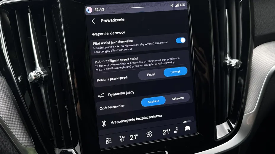 VOLVO V60 V60 B4 D Plus Dark aut