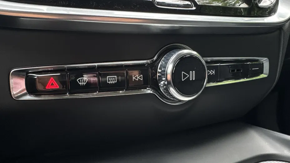 VOLVO V60 V60 B4 D Plus Dark aut
