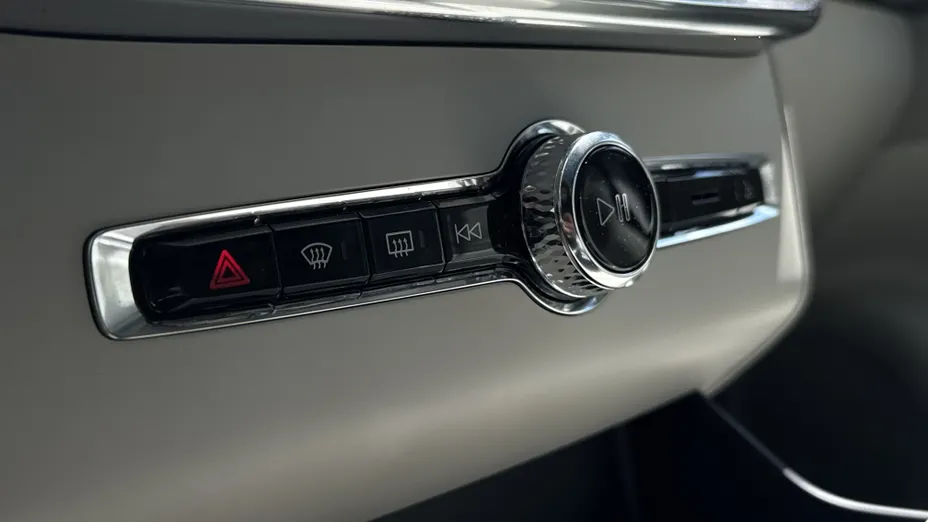VOLVO XC90 XC90 T8 AWD Plug-In Hybrid Ultra Bright 7os aut