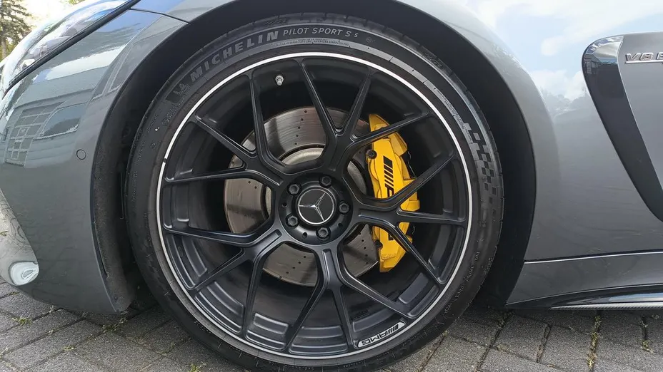 MERCEDES-BENZ AMG GT Mercedes AMG GT 63 4-Matic+