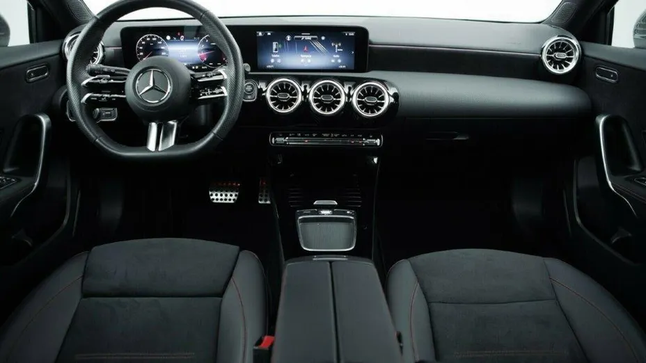 MERCEDES-BENZ A Klasa A 200 AMG Line 7G-DCT