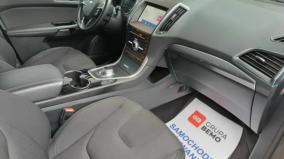 FORD S-MAX S-MAX 2.5 Hybrid Titanium CVT