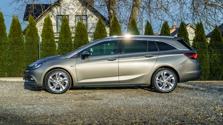 OPEL Astra Astra V 1.6 CDTI Dynamic
