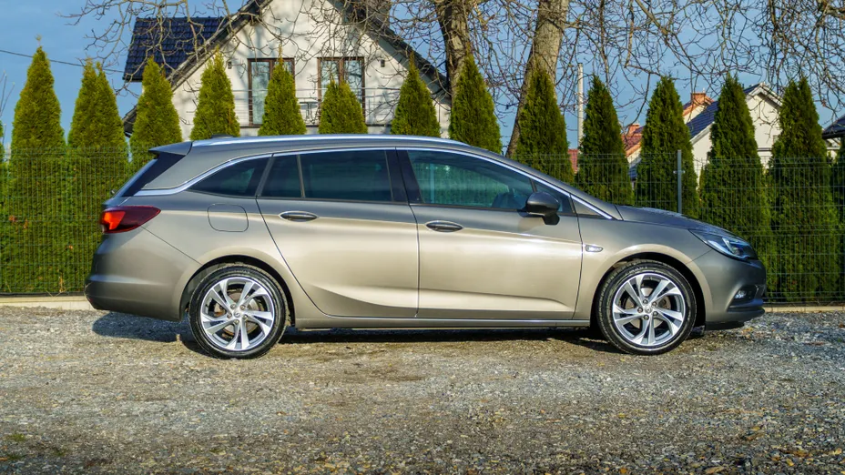 OPEL Astra Astra V 1.6 CDTI Dynamic