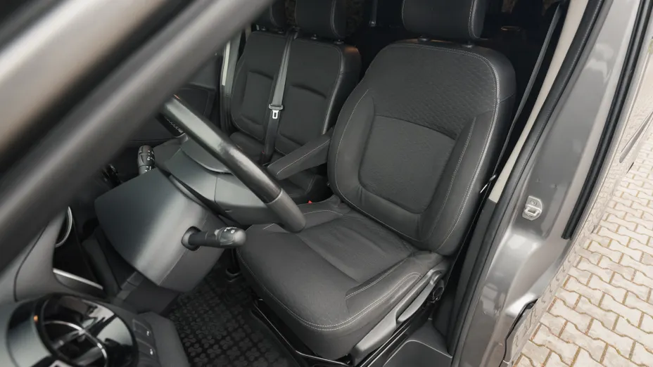 OPEL Vivaro Tourer -