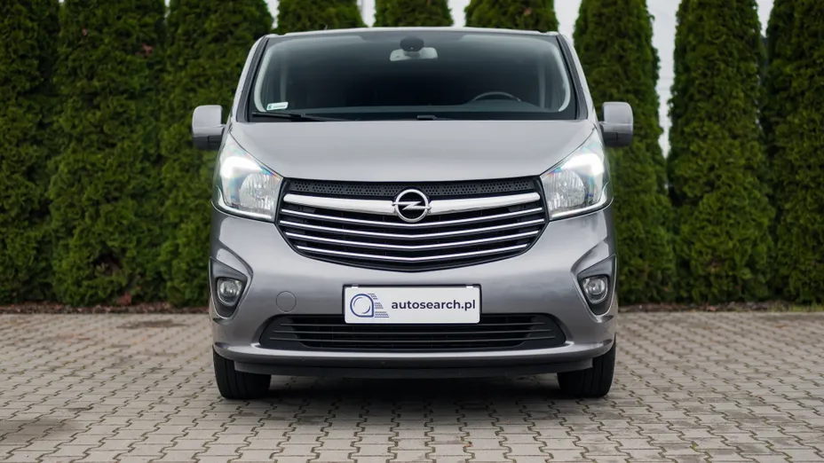 OPEL Vivaro Tourer -