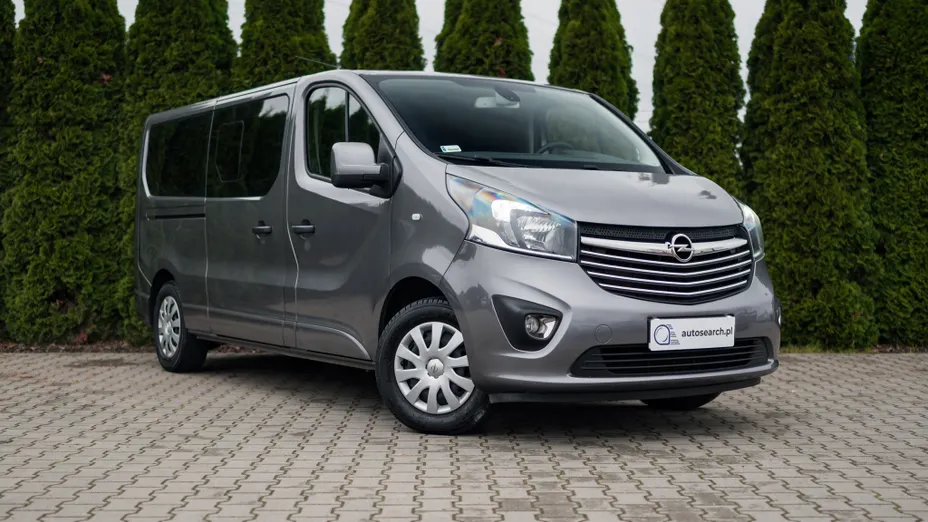 OPEL Vivaro Tourer -