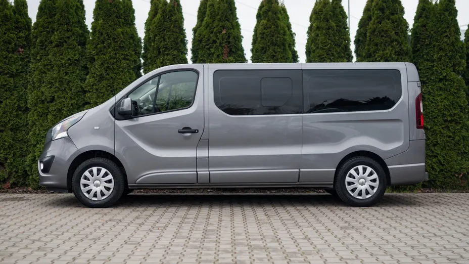 OPEL Vivaro Tourer -