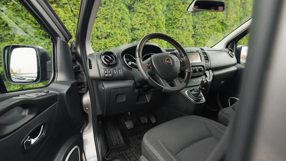 OPEL Vivaro Tourer -