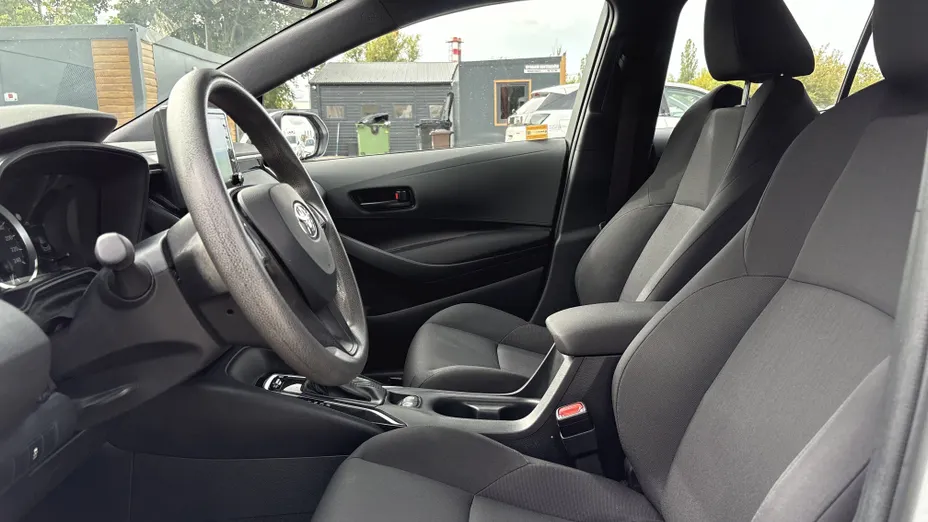 TOYOTA Corolla -