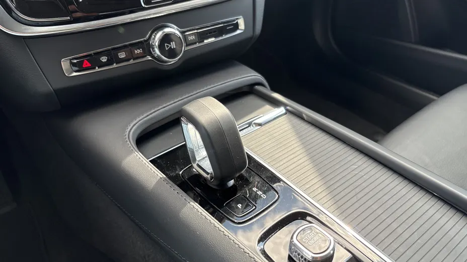 VOLVO V90 V90 B4 B Core aut
