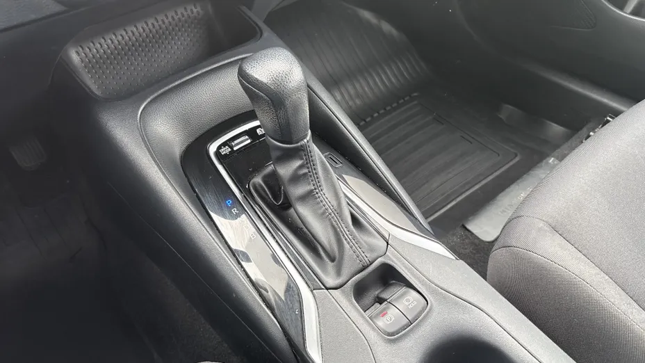 TOYOTA Corolla -
