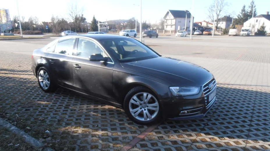 AUDI A4 A4 1.8 TFSI Multitronic