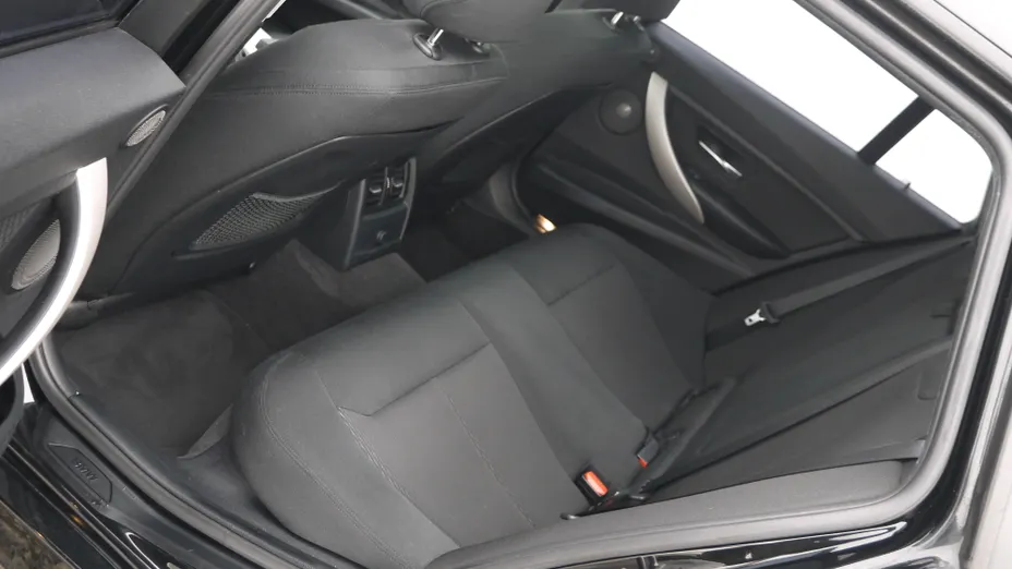 BMW Seria 3 320d Eff.Dynamics Advantage sport-aut