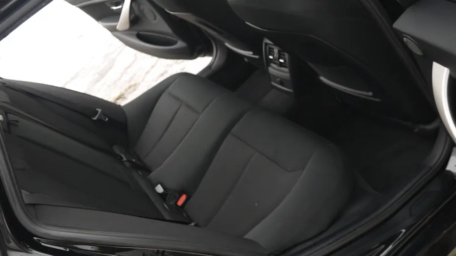 BMW Seria 3 320d Eff.Dynamics Advantage sport-aut