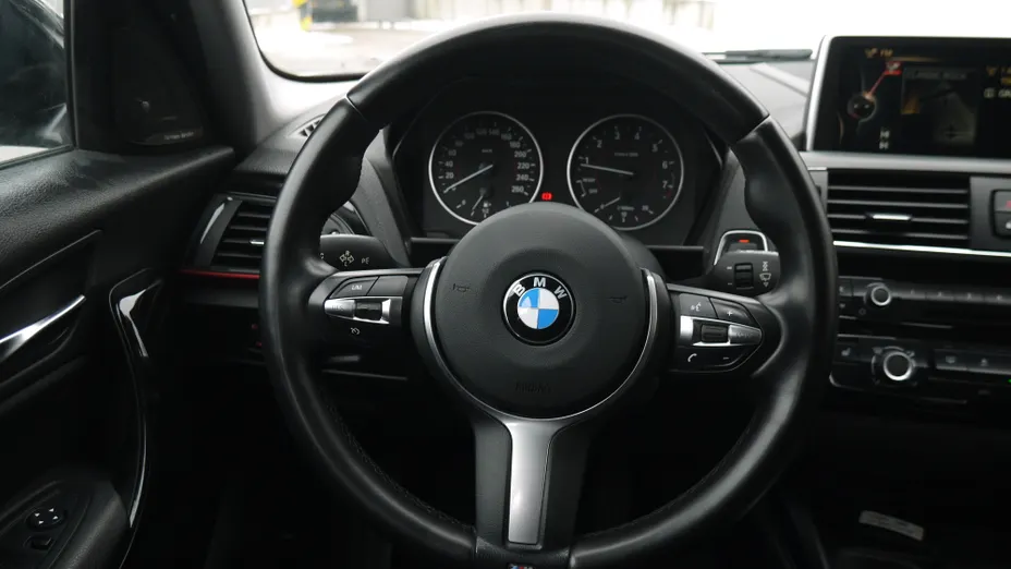 BMW Seria 1 120i GPF Sport Line aut