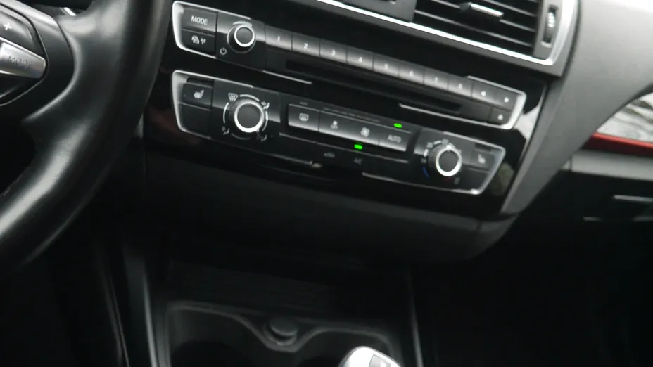 BMW Seria 1 120i GPF Sport Line aut