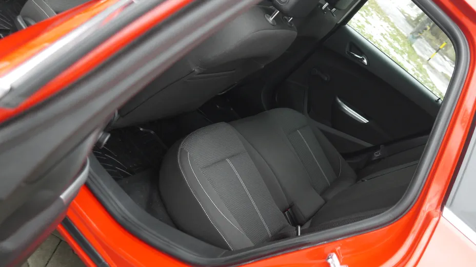 OPEL Astra Astra IV 1.4 T Sport