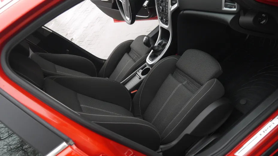 OPEL Astra Astra IV 1.4 T Sport