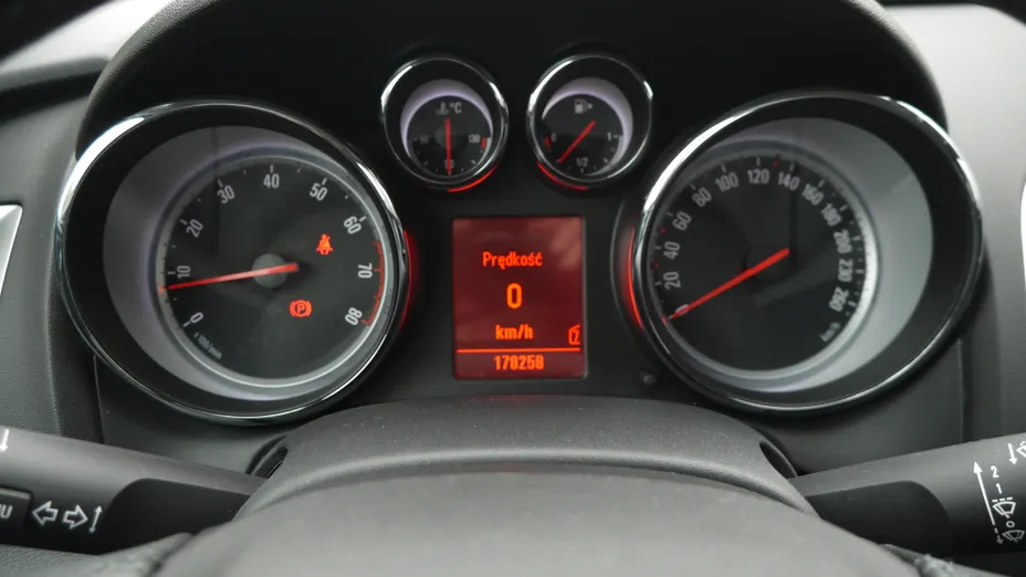 OPEL Astra Astra IV 1.4 T Sport