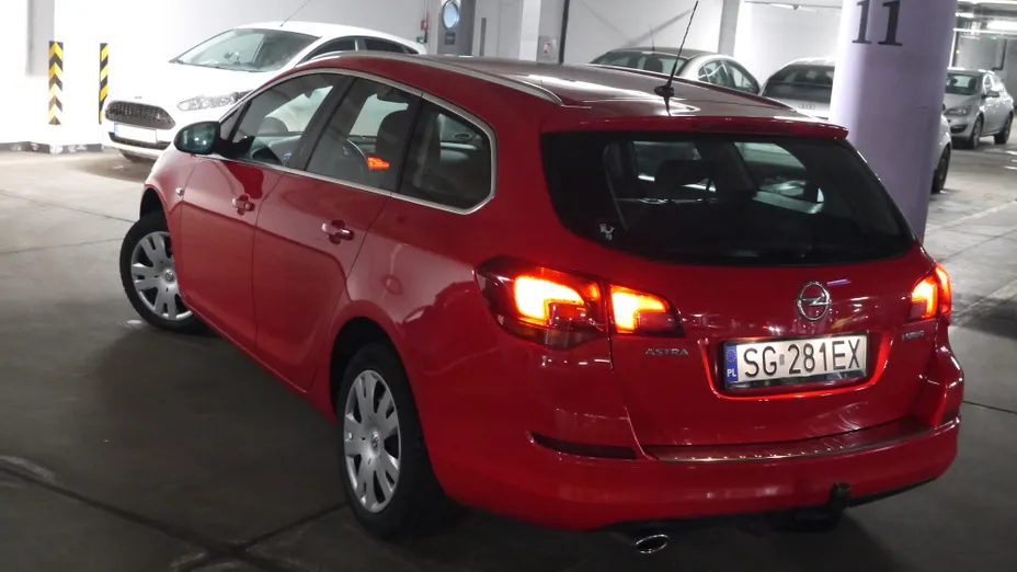 OPEL Astra Astra IV 1.4 T Sport