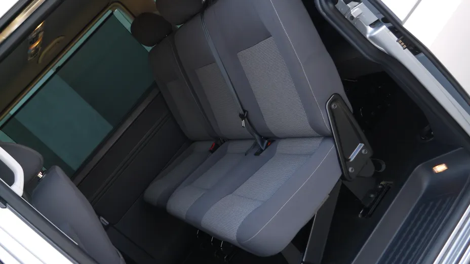 VOLKSWAGEN Caravelle -