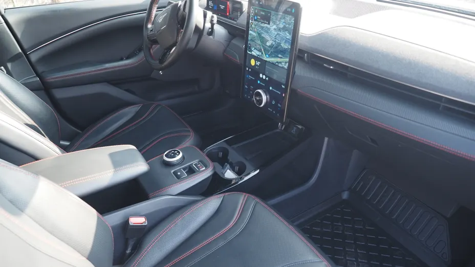 FORD Mustang Mach-E Mustang Mach-E 98kWh AWD Premium