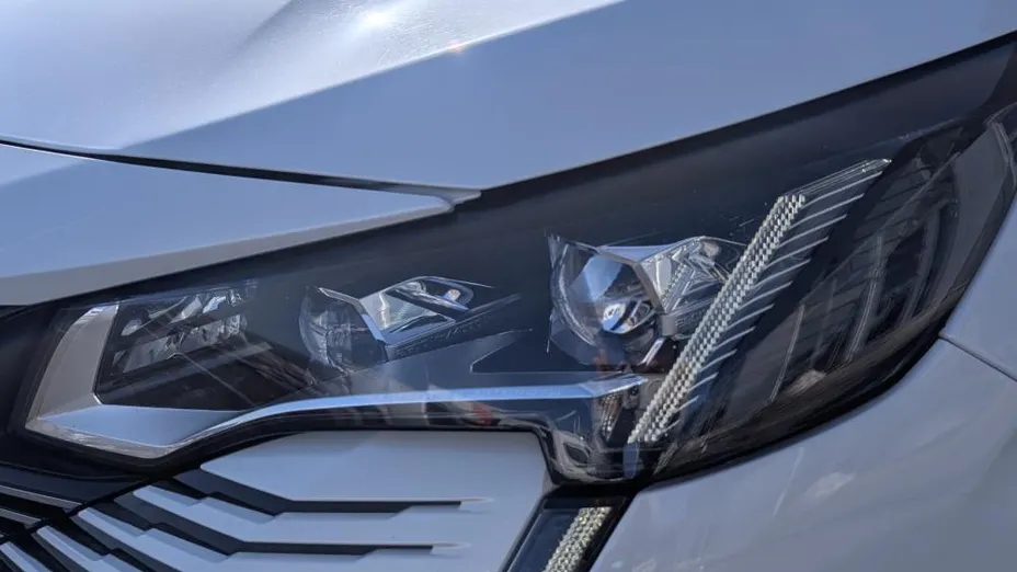 PEUGEOT 5008 5008 2.0 BlueHDI GT S&S EAT8