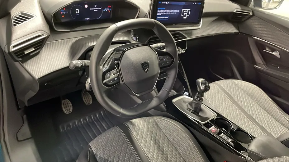 PEUGEOT 2008 -