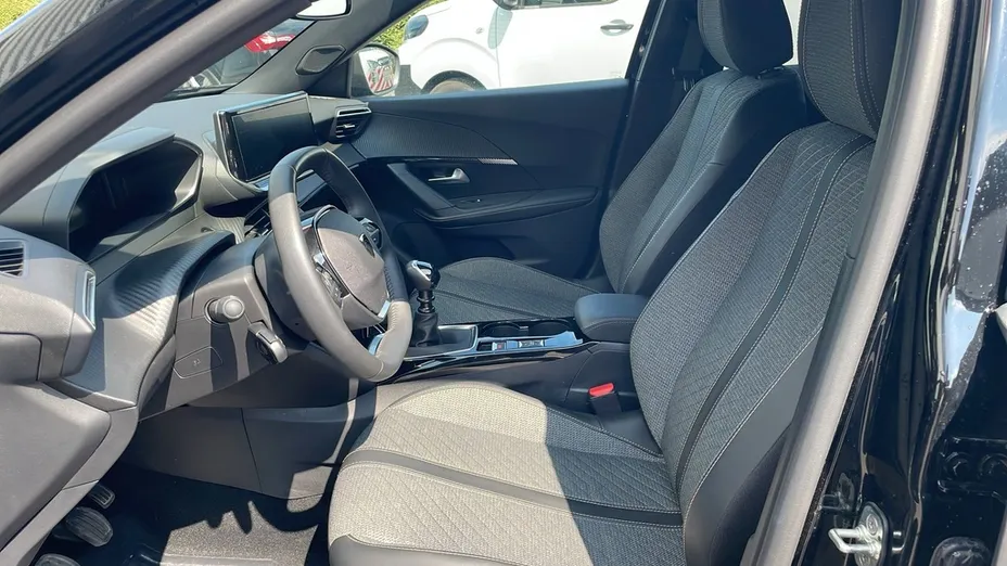 PEUGEOT 2008 -