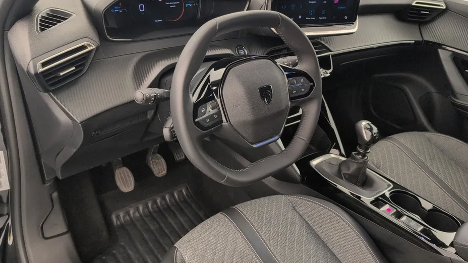 PEUGEOT 2008 -