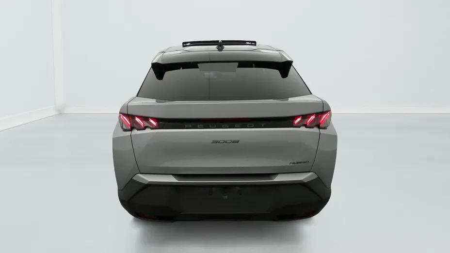 PEUGEOT 3008 -