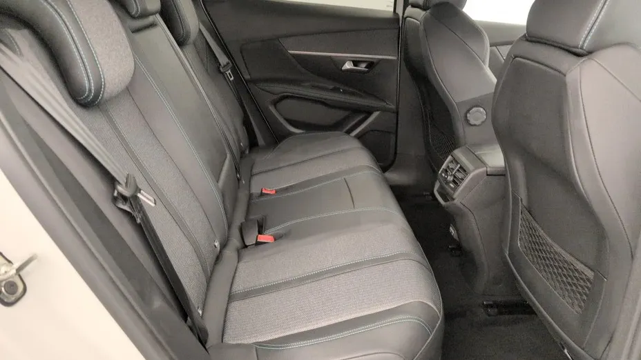 PEUGEOT 3008 -